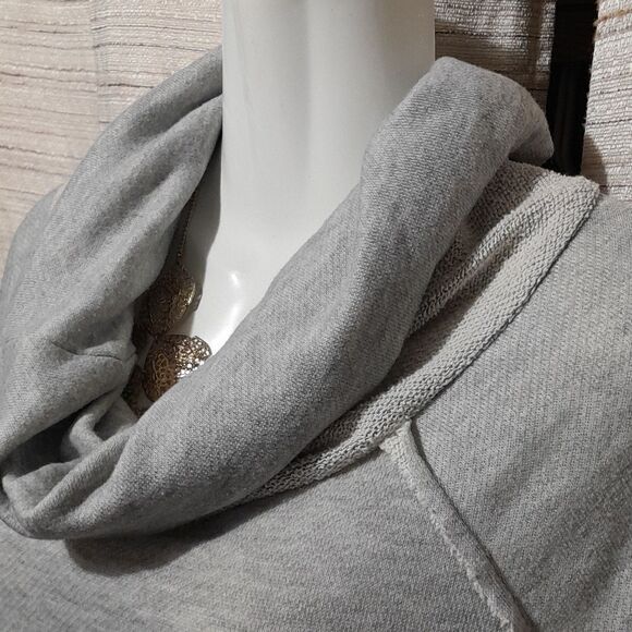 12PM by Mon Amy USA  sweater size medium gray color - Picture 4 of 8